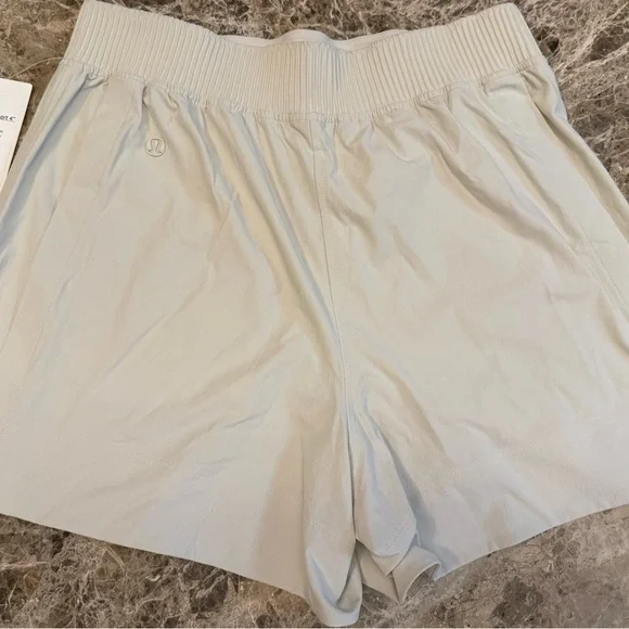 Lululemon shorts - Picture 4 of 5